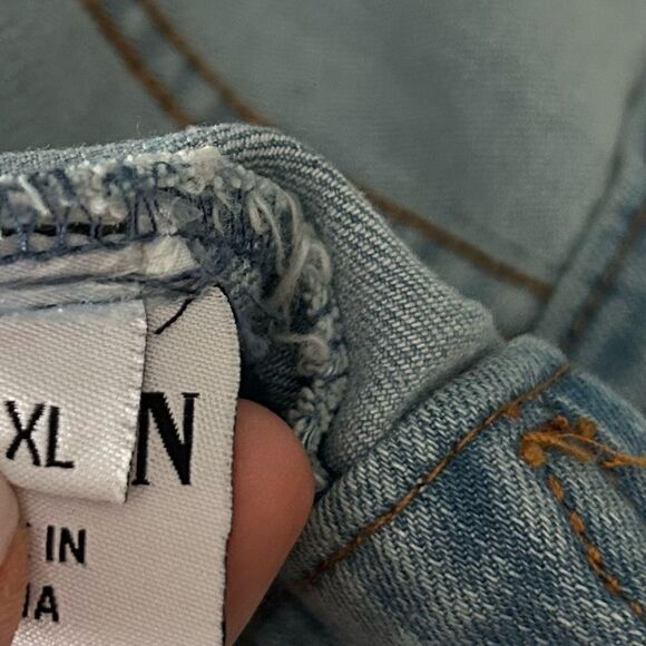 Hudson Jeans Girls’s Light Wash Denim Jacket Size XL - Picture 3 of 11